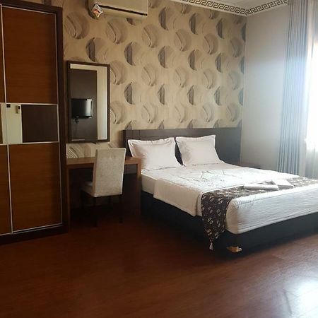 Ndalem Bintaran Hotel Yogyakarta Exterior foto